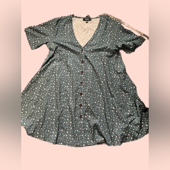Missguided Dress in Sage - Picture 2 of 5
